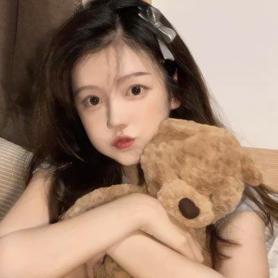 女孩罗塞玛莉
